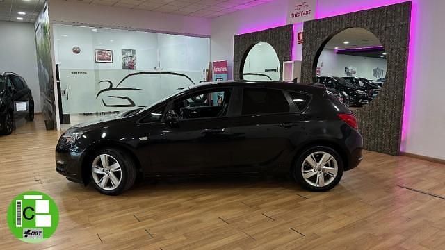 Usado Opel Astra 140 CV (102 kW) 2015 Utilitario