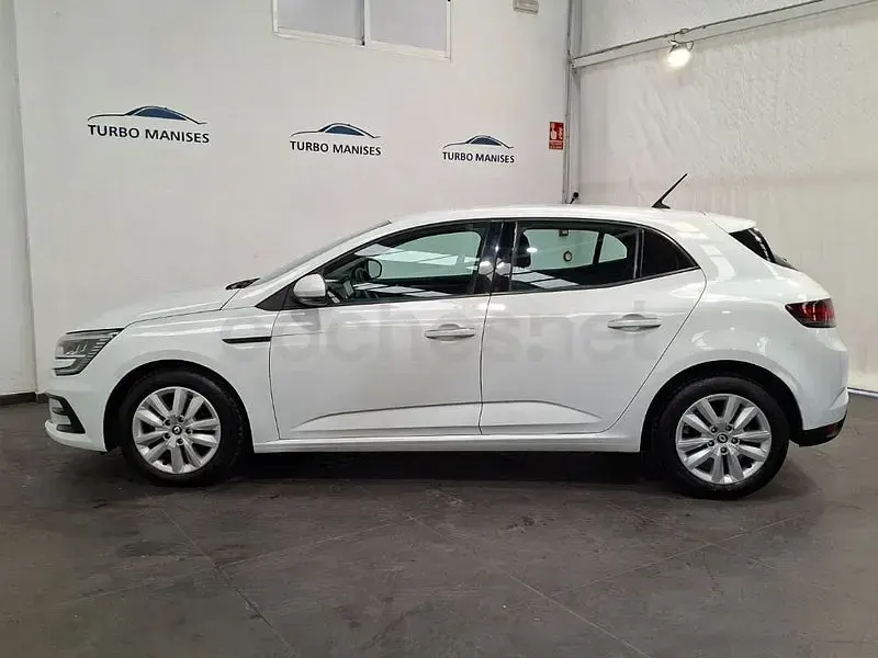 Usado Renault Mégane II Intens 115 CV (84 kW) 2022 Blanco Berlina