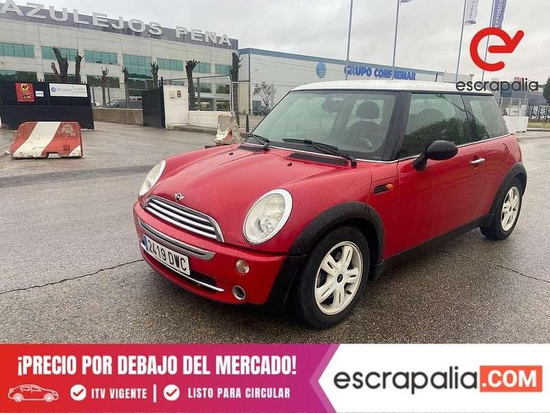 Usado Mini Cooper 120 CV (88 kW) 2006 Rojo Utilitario