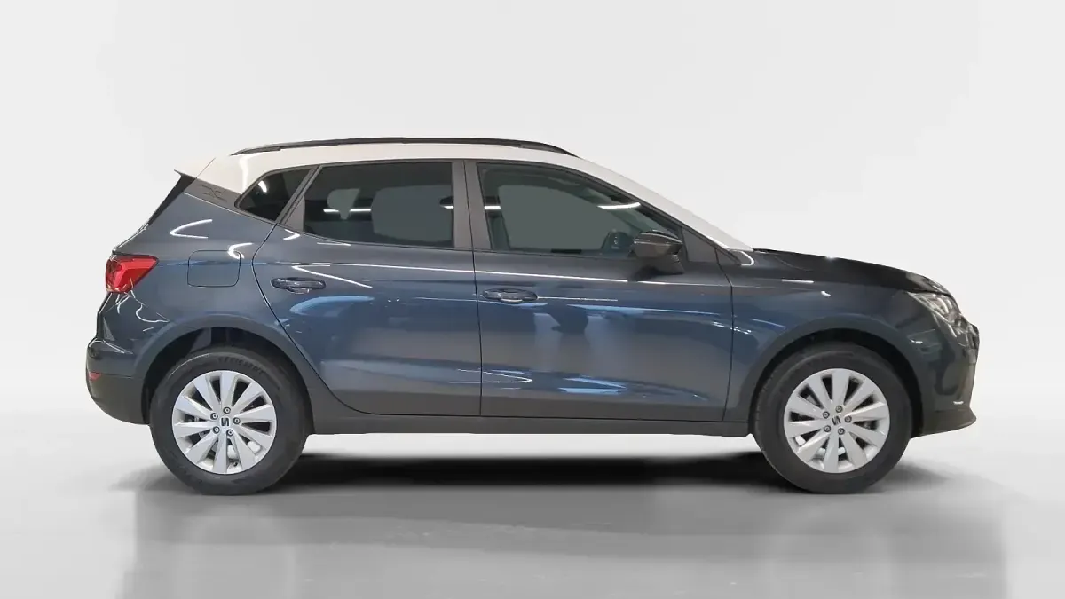 Usado Seat Arona Style 116 CV (85 kW) 2025 Gris SUV