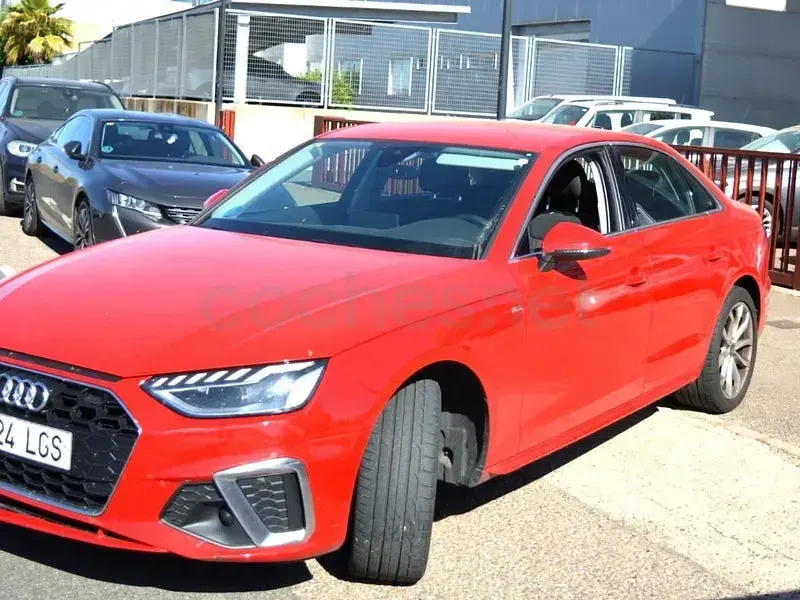 Usado Audi A4 S-Line 136 CV (100 kW) 2020 Rojo Berlina