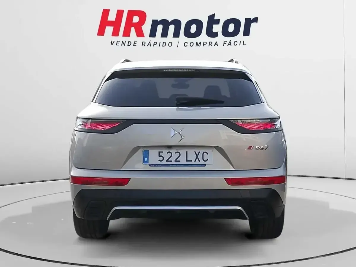 Usado DS Automobiles DS3 Crossback Be Chic 130 CV (95 kW) 2022 Gris SUV