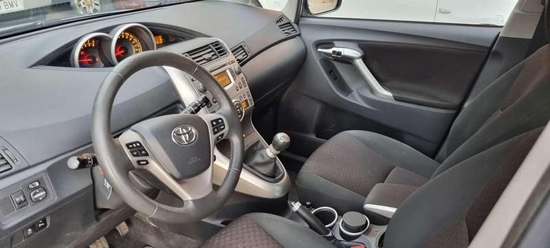 Usado Toyota Verso Live 132 CV (97 kW) 2011 Azul Monovolumen