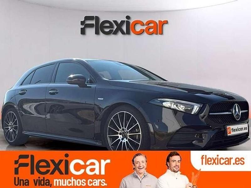 Negro Usado 2021 Mercedes A180 Utilitario | 23.990 € (Precio justo) - Imagen 1/4