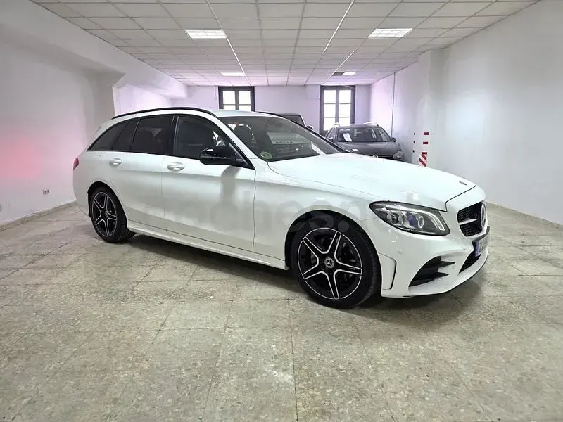 Usado Mercedes C200 160 CV (117 kW) 2021 Blanco Familiar