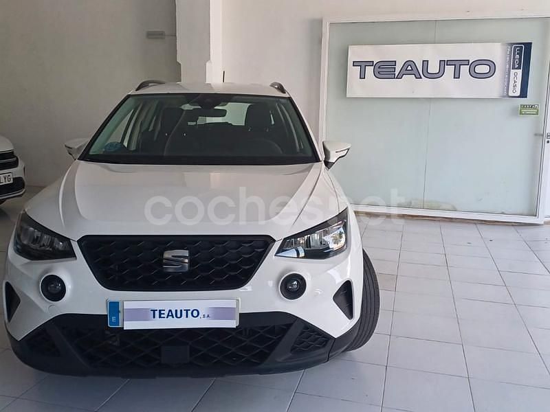 Używany Seat Arona Reference 95 KM (69 kW) 2022 Biały SUV