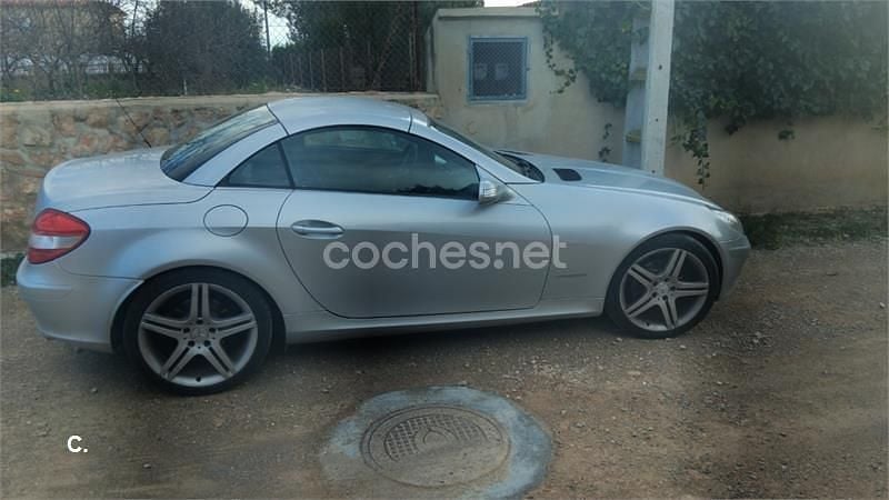 Usado Mercedes SLK200 163 CV (119 kW) 2006 Gris / plata Descapotable