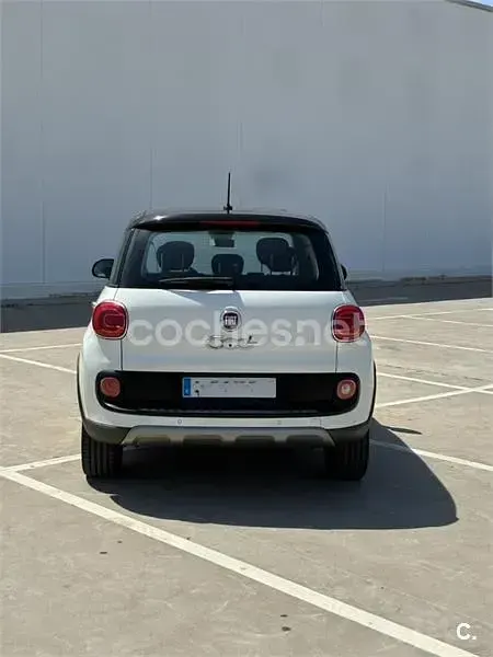 Usado Fiat 500L Trekking 120 CV (88 kW) 2018 Blanco Monovolumen