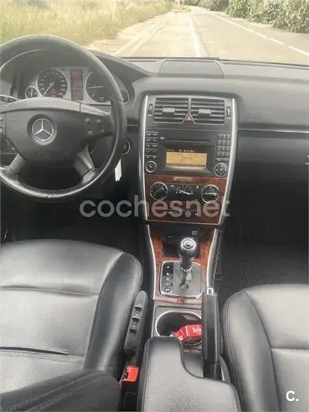 Usado Mercedes B180 Sport Edition 109 CV (80 kW) 2009 Gris / plata Monovolumen