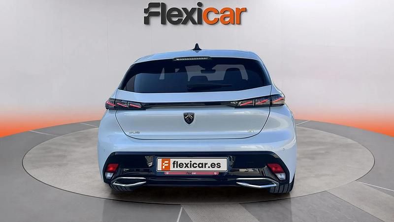 Usado Peugeot 308 GT 131 CV (96 kW) 2023 Blanco Berlina