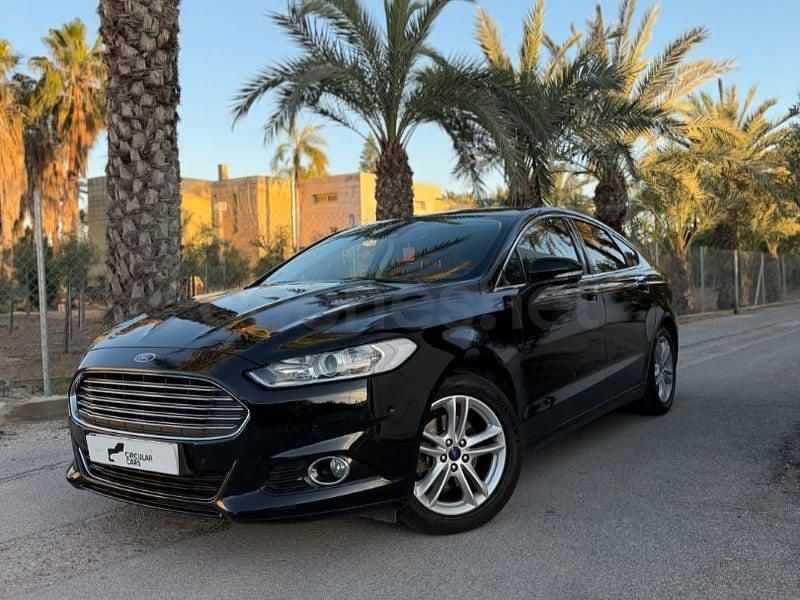 Usado Ford Mondeo Titanium 150 CV (110 kW) 2017 Negro Berlina