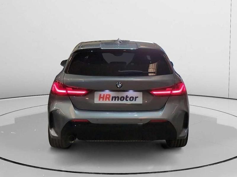 Usado BMW 118 M Sport 136 CV (100 kW) 2024 Gris Utilitario