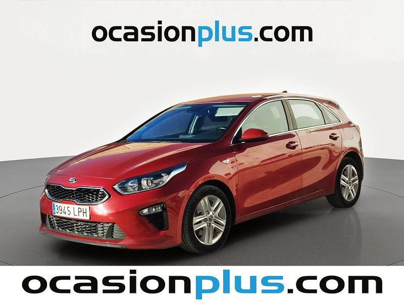 Usado Kia Ceed 120 CV (88 kW) 2021 Rojo Utilitario