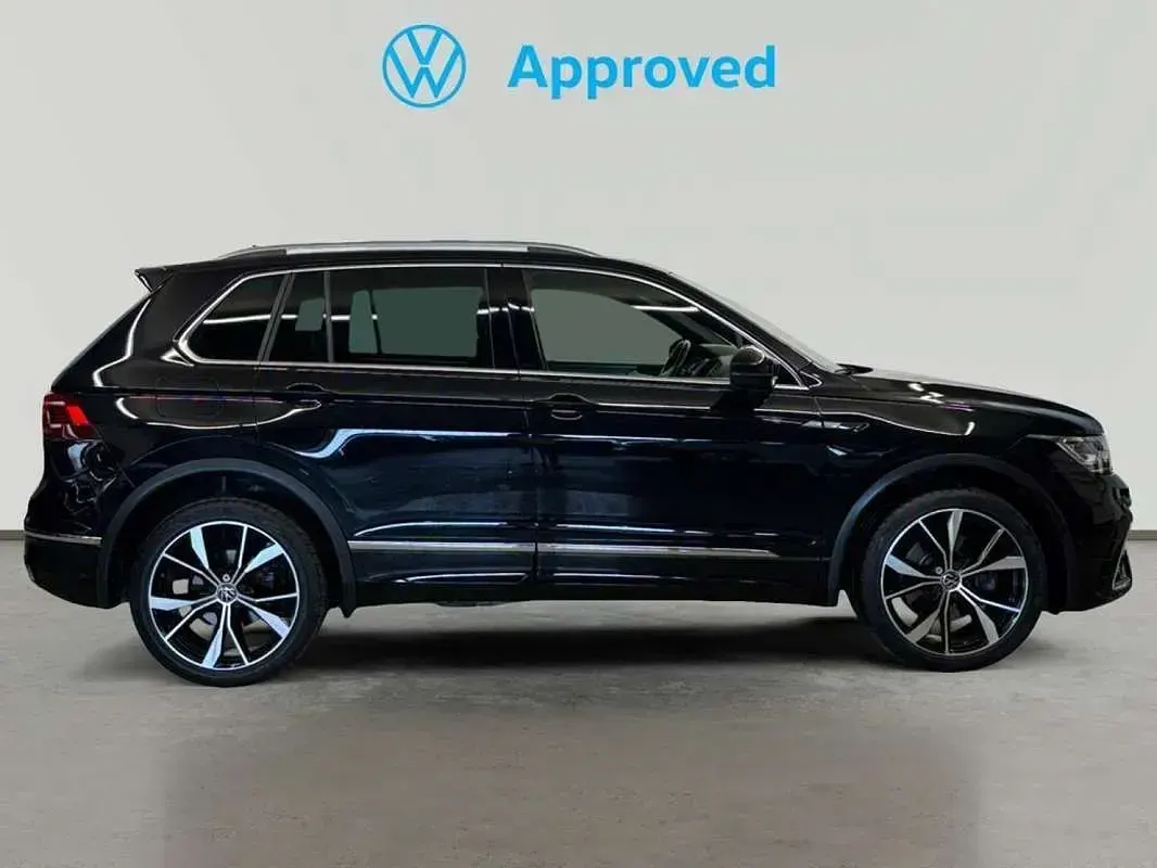 Usado VW Tiguan R-line 200 CV (147 kW) 2024 Negro SUV