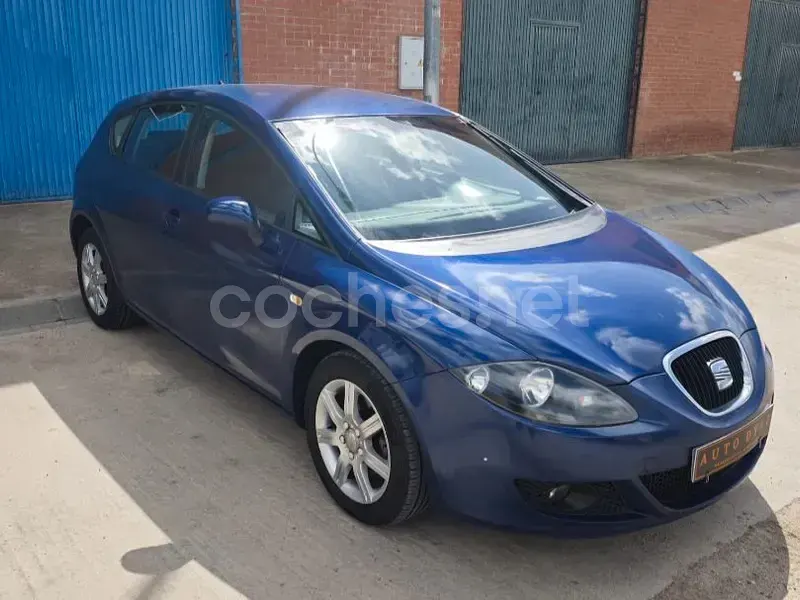 Usado Seat Leon Stylance 105 CV (77 kW) 2006 Azul Utilitario
