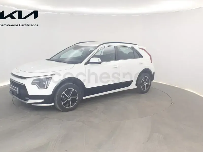 Usado Kia Niro 129 CV (94 kW) 2025 Blanco SUV