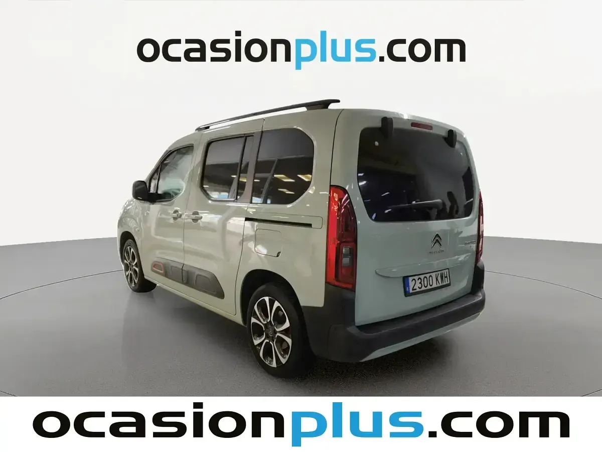 Usado Citroën Berlingo Shine 130 CV (95 kW) 2019 Verde Monovolumen