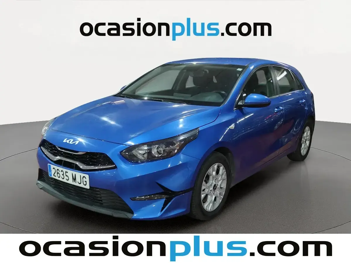 Usado Kia Ceed 136 CV (100 kW) 2023 Azul Utilitario