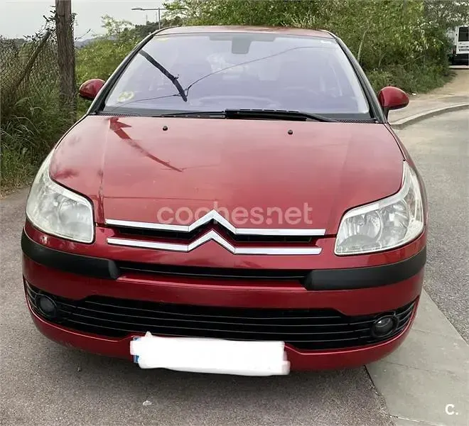 Käytetty Citroën C4 110 HP (80 kW) 2008 Punainen Sedan