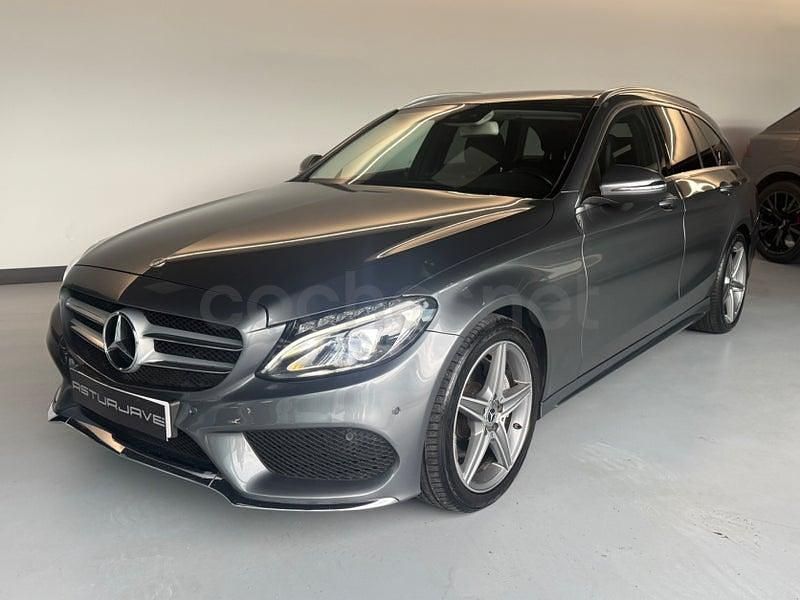 Usado Mercedes C220 194 CV (142 kW) 2018 Gris / plata Familiar