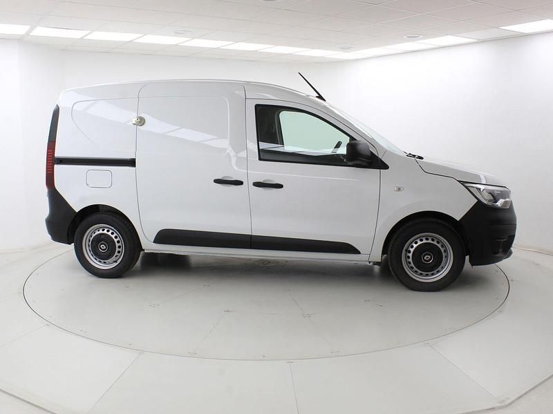 Usado Renault Express 95 CV (69 kW) 2022 Pintura blanco glaciar Monovolumen