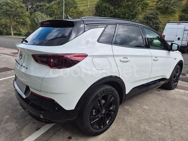 Usado Opel Grandland X GS Line 130 CV (95 kW) 2022 Blanco SUV