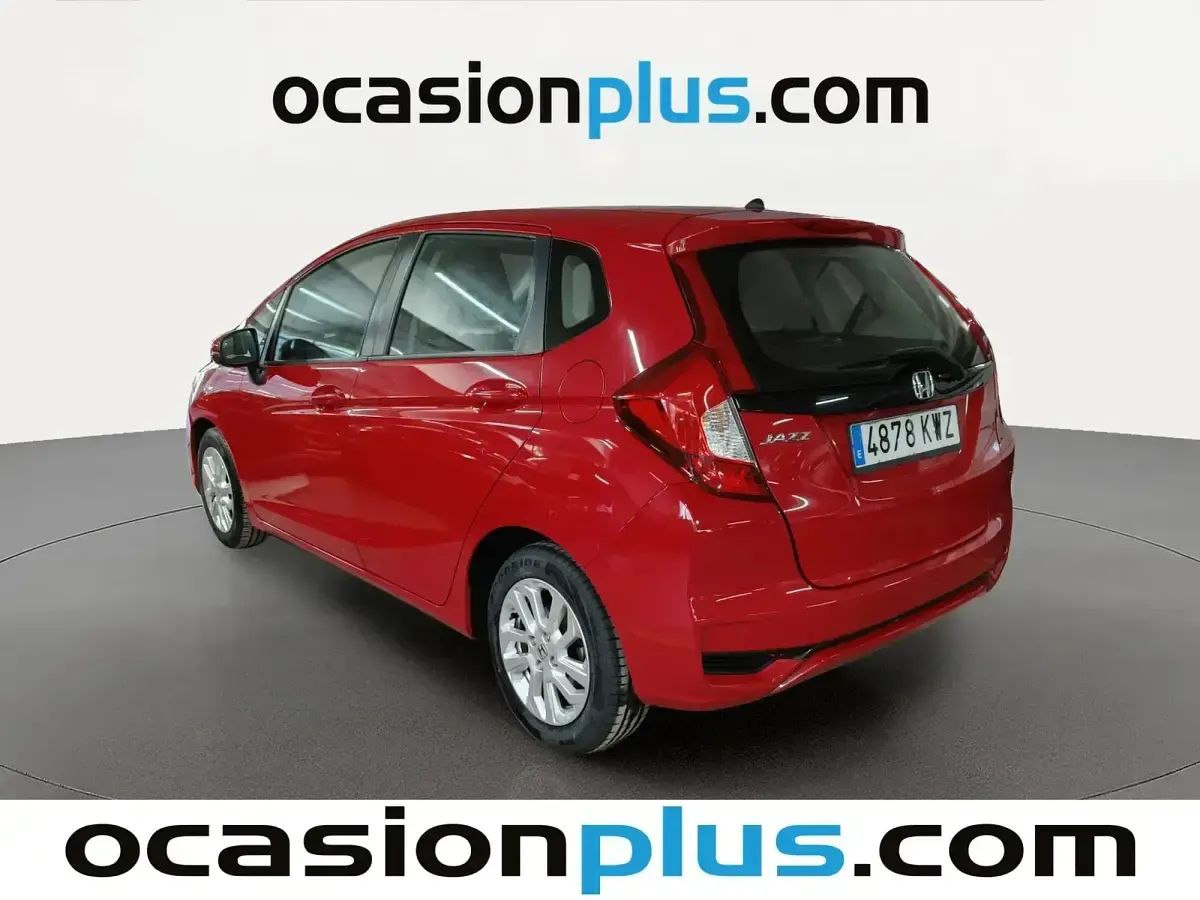 Usado Honda Jazz Comfort 102 CV (75 kW) 2019 Rojo Utilitario