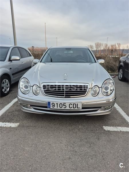 Gris / plata Usado 2003 Mercedes E270 Avantgarde Familiar | 8000 € - Imagen 1/4
