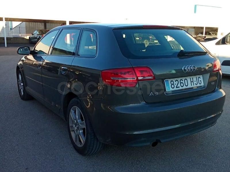 Usado Audi A3 Ambition 105 CV (77 kW) 2012 Marrón Utilitario