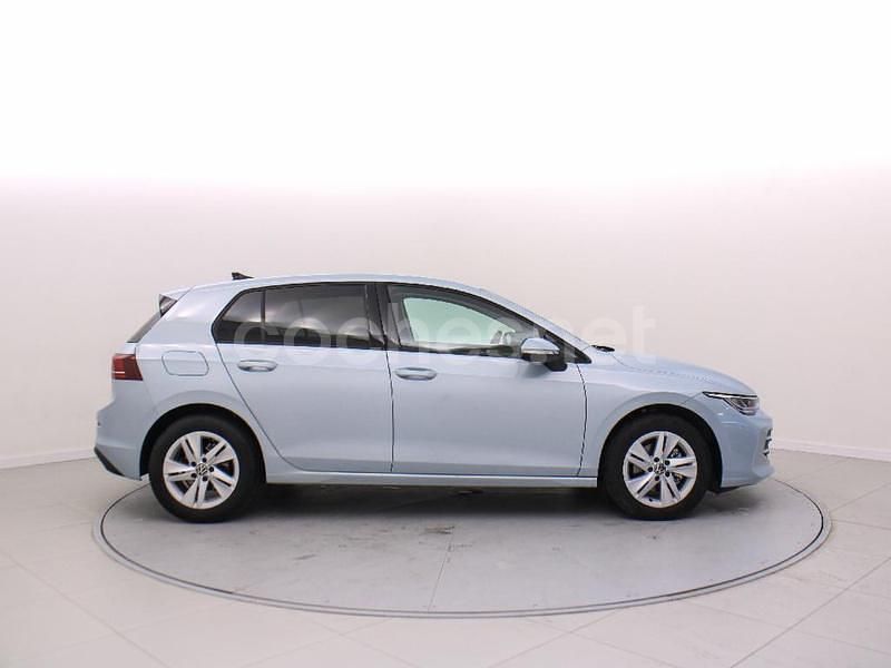 Usado VW Golf VIII 115 CV (84 kW) 2025 Azul Berlina