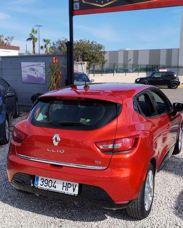Usado Renault Clio IV 90 CV (66 kW) 2014 Rojo Utilitario