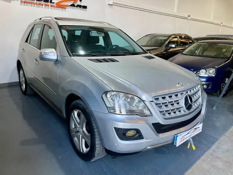 Usado Mercedes ML350 224 CV (164 kW) 2009 Gris / plata SUV