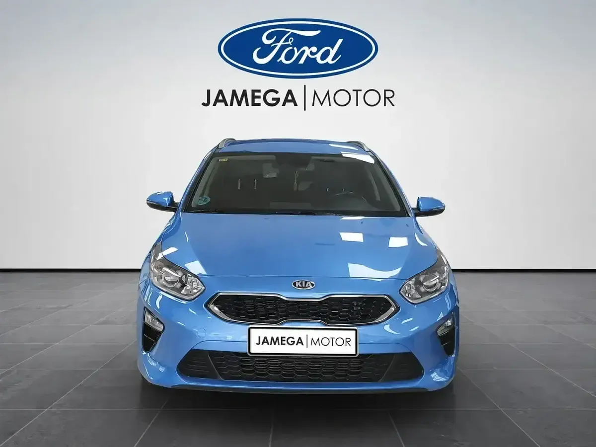 Usado Kia Ceed GT GT-Line 120 CV (88 kW) 2020 Azul Familiar