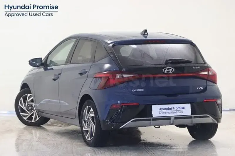 Usado Hyundai i20 100 CV (73 kW) 2025 Azul Utilitario