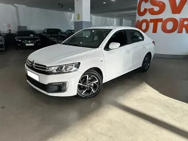 Begagnad Citroën C-Elysee I Shine 102 HK (75 kW) 2019 Vit Sedan