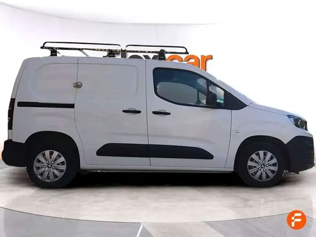 Usado Peugeot Partner S 110 CV (80 kW) 2021 Blanco Monovolumen