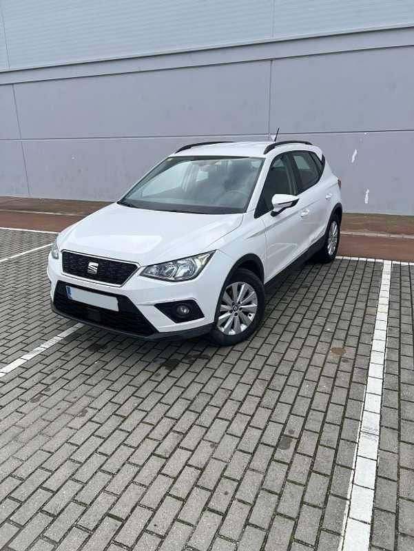 Usado Seat Arona Ecomotive 116 CV (85 kW) 2018 Blanco SUV