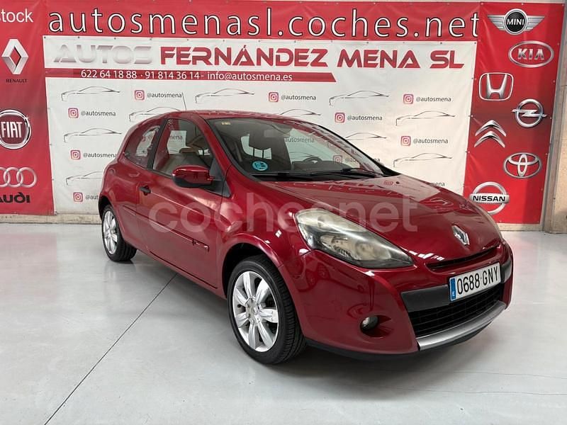 Rojo Usado 2009 Renault Clio II Exception Berlina | 4700 € (Precio justo) - Imagen 1/4