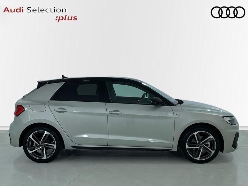 Usado Audi A1 Black Edition 116 CV (85 kW) 2025 Gris SUV