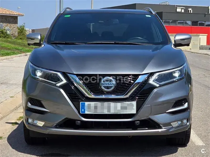 Usado Nissan Qashqai 140 CV (102 kW) 2020 Gris / plata SUV