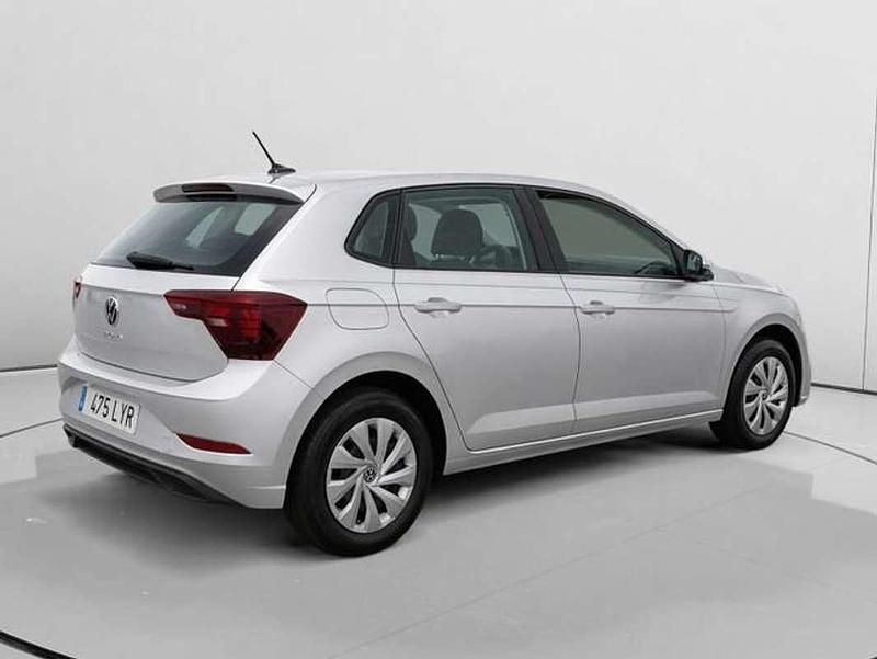 Usado VW Polo 95 CV (69 kW) 2022 Gris Utilitario