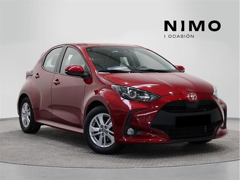 Bronce oliva Usado 2020 Toyota Yaris Edition Utilitario | 16.400 € (Un poco caro) - Imagen 1/4