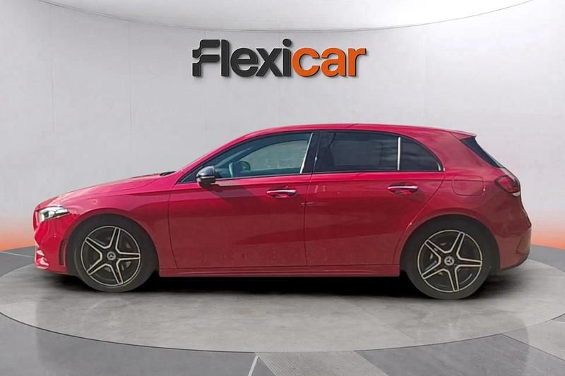 Usado Mercedes A180 116 CV (85 kW) 2019 Rojo Berlina