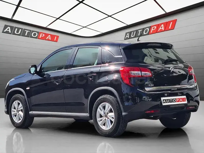Usado Citroën C4 Aircross Seduction 114 CV (83 kW) 2015 Negro SUV