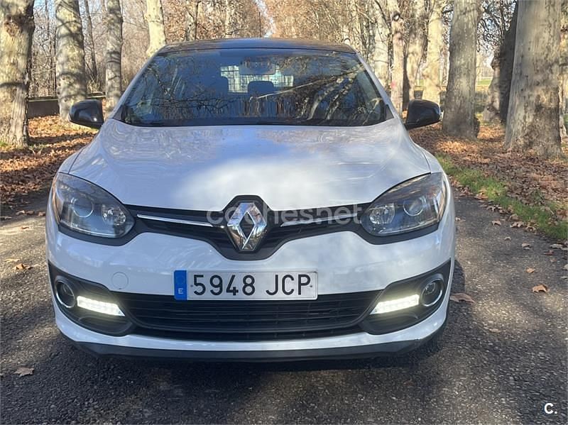 Blanco Usado 2015 Renault Mégane Life Berlina | 5900 € (Super precio) - Imagen 1/4