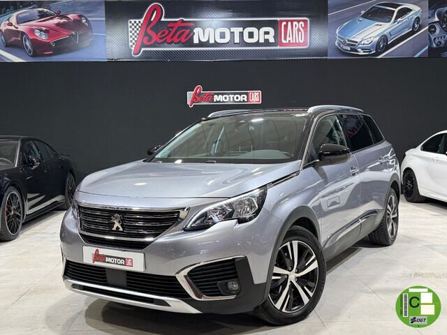 Gris / plata Usado 2020 Peugeot 5008 Active Monovolumen | 19.990 € (Precio justo) - Imagen 1/4