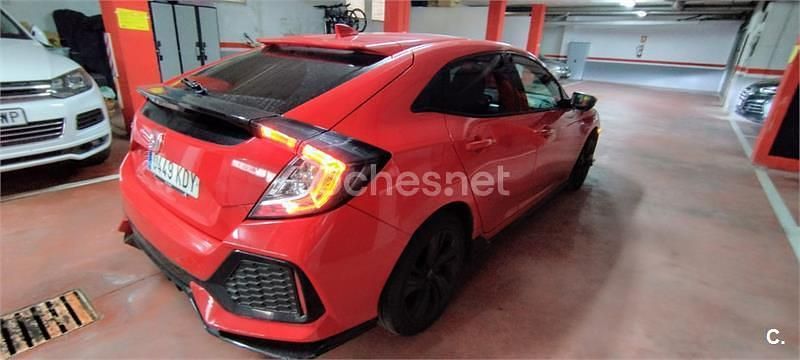 Usado Honda Civic Sport Plus 182 CV (133 kW) 2017 Rojo Berlina