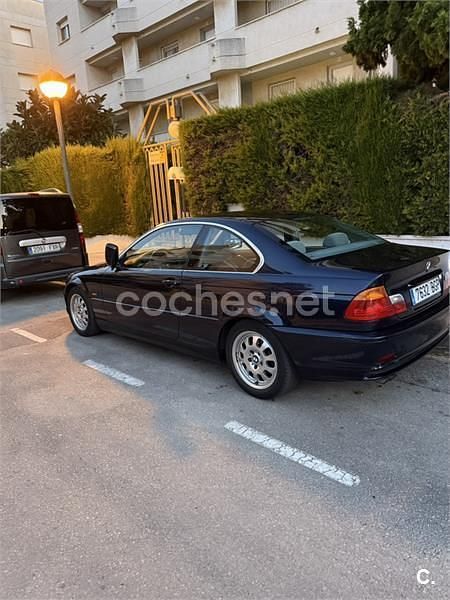 Usado BMW 320 150 CV (110 kW) 2001 Azul Coupe