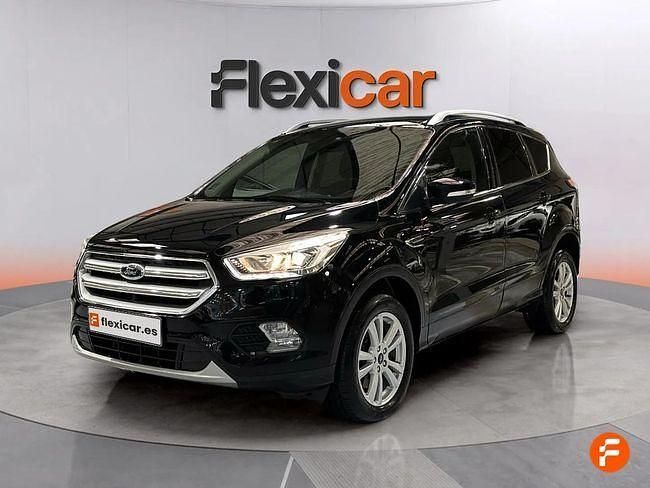 Usado Ford Kuga Trend 120 CV (88 kW) 2019 Negro SUV