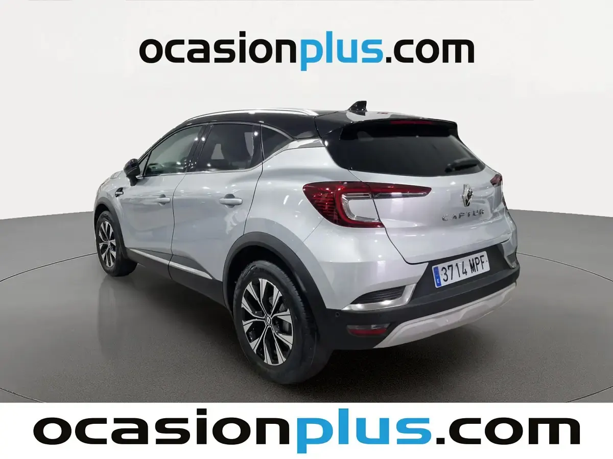 Usado Renault Captur Techno 91 CV (66 kW) 2024 Gris SUV